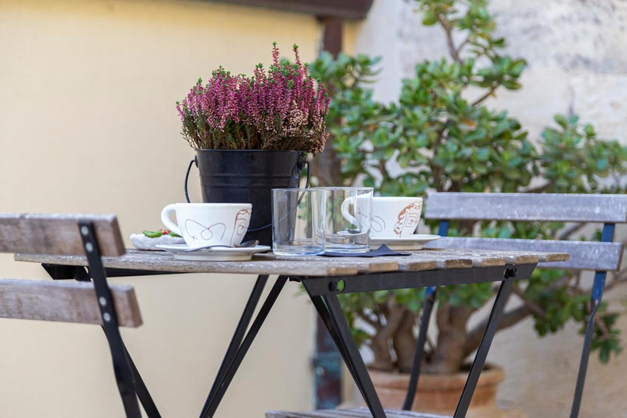 Bed and Breakfast Casa Mamma Elvira Lecce Exteriér fotografie
